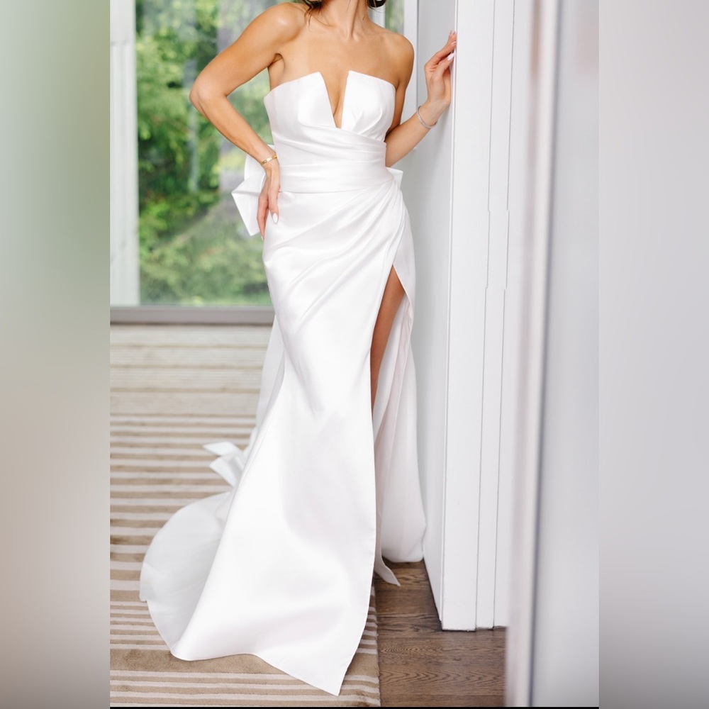 Maison Signore Most Gorgeous Wedding Gown from Kleinfeld